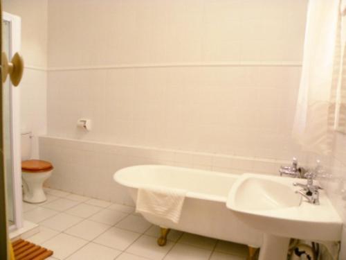 This photo about Oregon Cottage shared on HyHotel.com