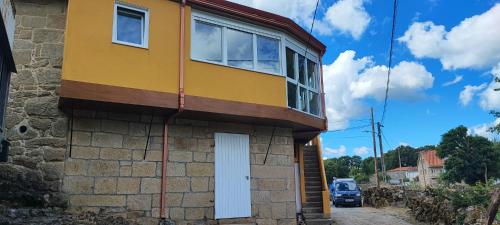 A szálláshely kívülről, Casa do Outeiro de Aguil in Castro Caldelas A szálláshely kívülről, Casa do Outeiro de Aguil in Castro Caldelas