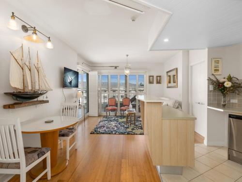 Salt Beach Resort Private Apartments - Holiday Management in Kingscliff Salt Beach Resort Private Apartments - Holiday Management in Kingscliff