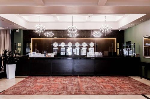 로비, 베스트웨스턴 플러스 아타켄트 파크 호텔 (Best Western Plus Atakent Park Hotel) in 알마티 로비, 베스트웨스턴 플러스 아타켄트 파크 호텔 (Best Western Plus Atakent Park Hotel) in 알마티