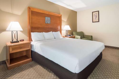 Номер, Capital O Duncanville Tx in Данканвилл Номер, Capital O Duncanville Tx in Данканвилл