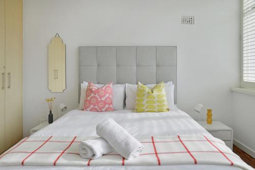 Stunning one bedroom in the CBD