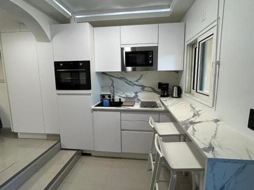 Cocina, Bayside Paradise Apartment, minutes from the beach in Guana Bay Cocina, Bayside Paradise Apartment, minutes from the beach in Guana Bay