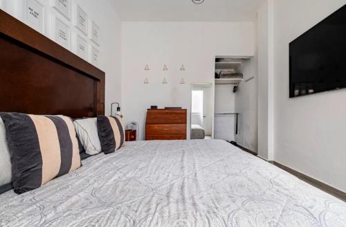 Condo with garden 2BR in incredible location