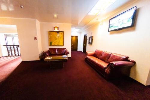 Pub/Lounge, Daily Plaza Hotel in Suceava Pub/Lounge, Daily Plaza Hotel in Suceava