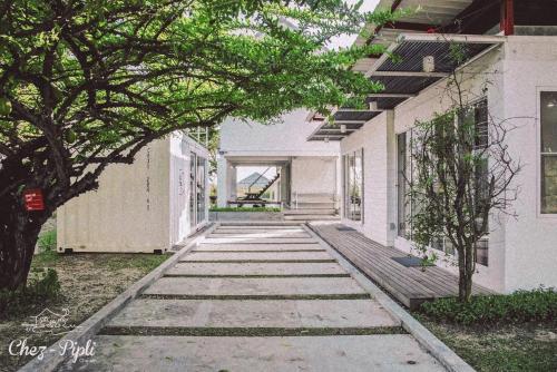 Garden, Baan Song Nam บ้านสองน้ำ in Puek Tian Beach Garden, Baan Song Nam บ้านสองน้ำ in Puek Tian Beach