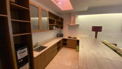 廚房, 蒼古海灘別墅 - 達加布 (djabu Canggu Beach Villa) in 峇里 廚房, 蒼古海灘別墅 - 達加布 (djabu Canggu Beach Villa) in 峇里