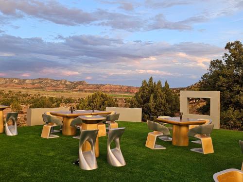餐廳, Clear Sky Resorts - Bryce Canyon - Unique Stargazing Domes in 加農維爾 (UT) 餐廳, Clear Sky Resorts - Bryce Canyon - Unique Stargazing Domes in 加農維爾 (UT)