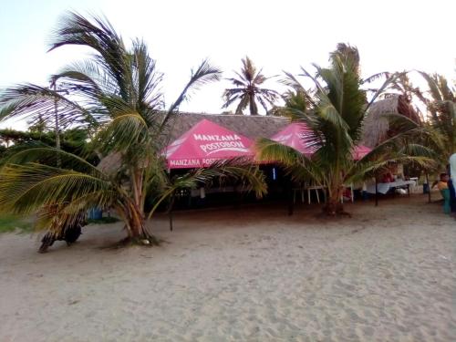 Condominio de Cabanas Cangrejo Azul in El Bobo Condominio de Cabanas Cangrejo Azul in El Bobo