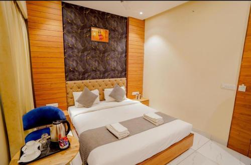 Hotel Olive Palace - Best Rated Area in มธุระ Hotel Olive Palace - Best Rated Area in มธุระ
