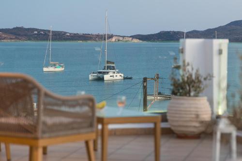 Ostria Hotel in Milos Island Ostria Hotel in Milos Island