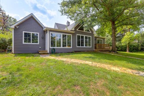 Princeton Home with Patio Pets Welcome! in Princeton City Center Princeton Home with Patio Pets Welcome! in Princeton City Center