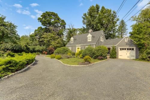 Princeton Home with Patio Pets Welcome! in Princeton City Center Princeton Home with Patio Pets Welcome! in Princeton City Center