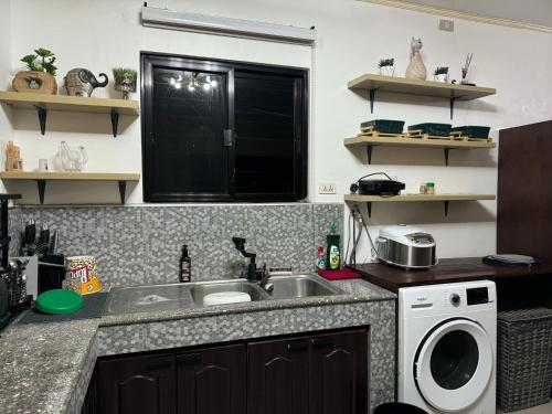 Kitchen, MDEC Apartments in Hilongos Kitchen, MDEC Apartments in Hilongos