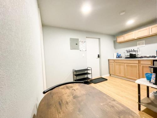 Cocina, Beautiful room in prime location in Pinellas Park (FL) Cocina, Beautiful room in prime location in Pinellas Park (FL)