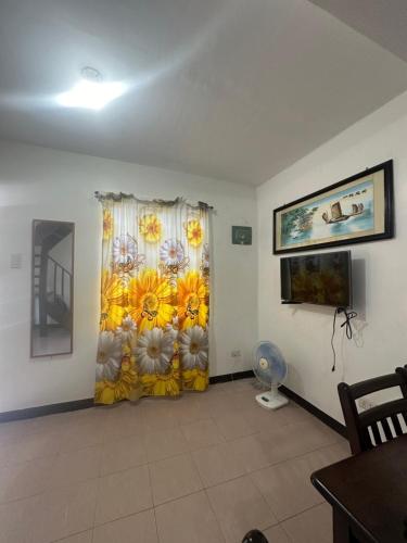 2 StoryHome in Tanza near SM along Main Road in Tanza 2 StoryHome in Tanza near SM along Main Road in Tanza