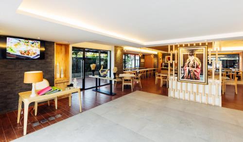 Baron Residence Bangkok3