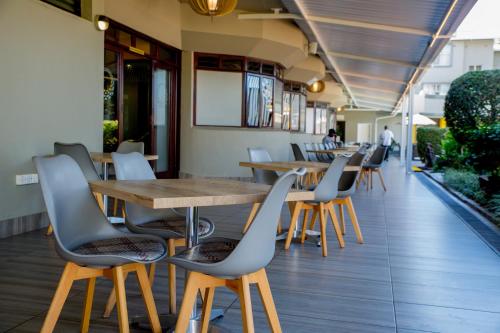 Cresta Oasis Hotel in Harare Cresta Oasis Hotel in Harare