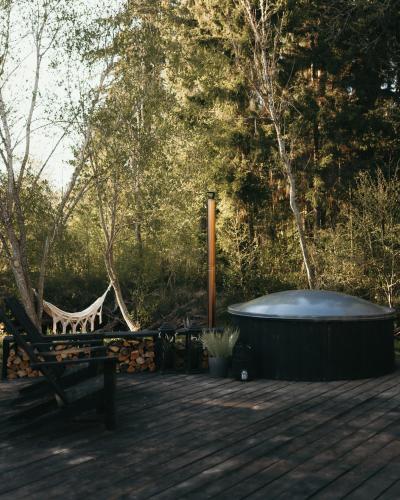 Pezsgőfürdő, Moondust Aframe in Birini Pezsgőfürdő, Moondust Aframe in Birini