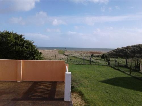 villa Les Pieds Dans l'Eau sur les plages du débarquement (villa Les Pieds Dans l'Eau sur les plages du debarquement) in Saint Martin De Varreville villa Les Pieds Dans l'Eau sur les plages du débarquement (villa Les Pieds Dans l'Eau sur les plages du debarquement) in Saint Martin De Varreville