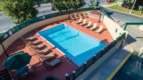 Pp 1111 Modern Corporate 1br, Pool, Gym in Harrisburg City Center Pp 1111 Modern Corporate 1br, Pool, Gym in Harrisburg City Center