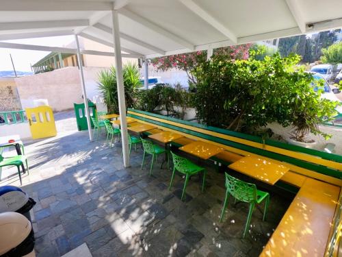 Fira Backpackers Place in Santorini Fira Backpackers Place in Santorini