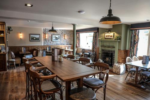 Pub/Lounge, Bridge End Hotel in Llangollen Pub/Lounge, Bridge End Hotel in Llangollen