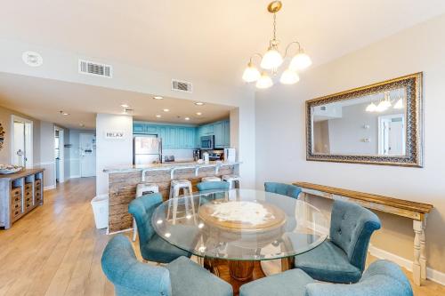 Sterling Shores in Destin Beachfront Sterling Shores in Destin Beachfront