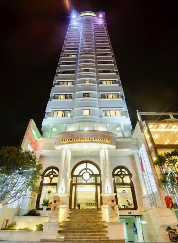 Exterior view, Moonlight Hotel Da Nang near Han River Bridge Exterior view, Moonlight Hotel Da Nang near Han River Bridge