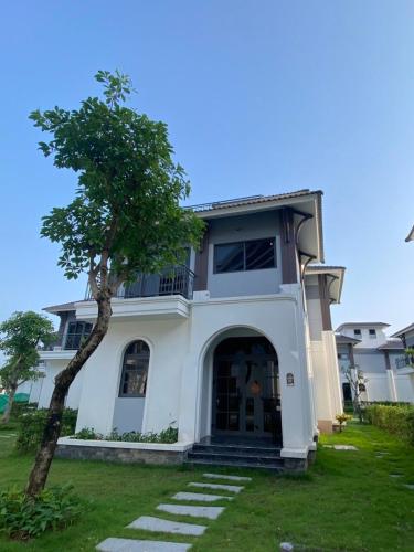 Chuoi Villa 3 Phong ngu Sonasea Van Đon - Đay đu tien nghi - san vuon BBQ - Sat bai bien in Van Don Chuoi Villa 3 Phong ngu Sonasea Van Đon - Đay đu tien nghi - san vuon BBQ - Sat bai bien in Van Don