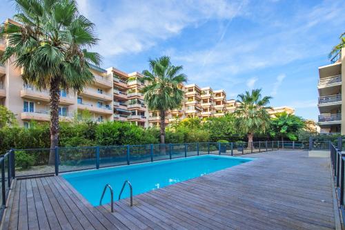 "L'Idyllique" Parking, Piscine, Plage, Calme assure, Gare in Roquebrune-Cap-Martin "L'Idyllique" Parking, Piscine, Plage, Calme assure, Gare in Roquebrune-Cap-Martin