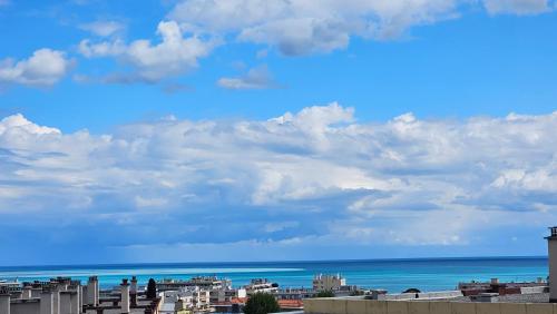 Beau studio avec parking