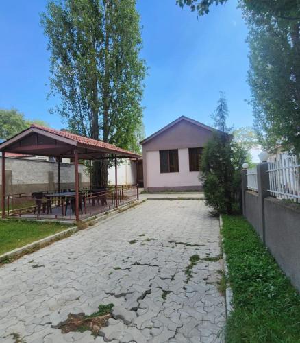 Surrounding environment, Nice Cottages lake Sevan in Sevan Surrounding environment, Nice Cottages lake Sevan in Sevan