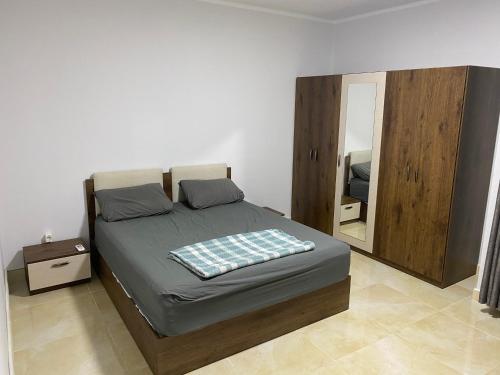 Private Room in Shared Apartment Cozy Stay Near Airport