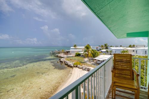 Florida Keys Getaway with Stunning Ocean Views in Layton (FL) Florida Keys Getaway with Stunning Ocean Views in Layton (FL)