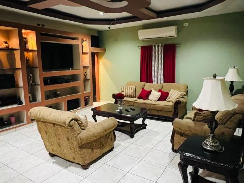 Casa de Campo Cieneguita in Puerto Cortes Casa de Campo Cieneguita in Puerto Cortes