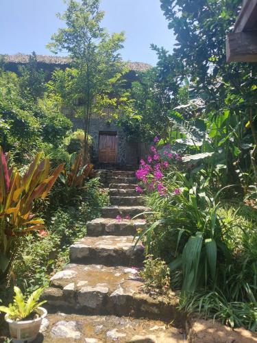 Nhà A Páo (Nha A Pao) in Ban Kam Nhà A Páo (Nha A Pao) in Ban Kam