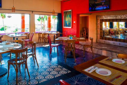 Restaurant, Hotel Los Patios in Cabo San Lucas Restaurant, Hotel Los Patios in Cabo San Lucas