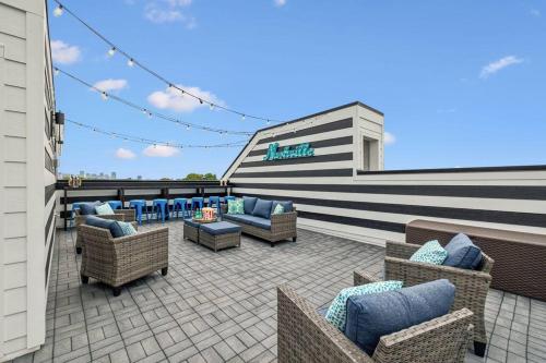 Music CityView-BRAND NEW!