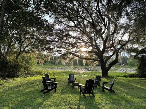 The Magnolia Lake House in Ocklawaha The Magnolia Lake House in Ocklawaha