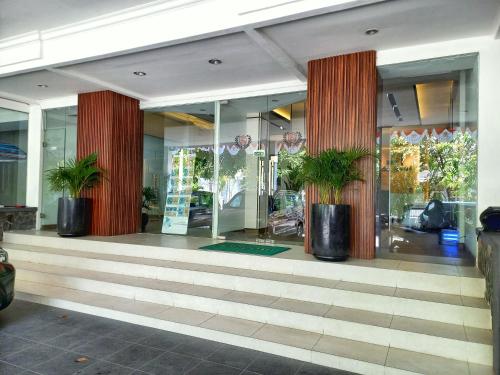 Exterior view, Hotel Andita Syariah near Embassy of the United States Exterior view, Hotel Andita Syariah near Embassy of the United States