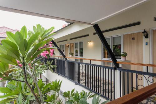 ทัศนียภาพ, Calma Coliving at Bintaro, Tangerang Selatan in บินตาโร ทัศนียภาพ, Calma Coliving at Bintaro, Tangerang Selatan in บินตาโร