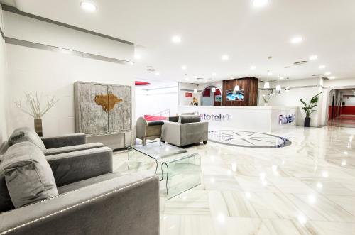 Lobi, First Flatotel International in Torrequebrada Lobi, First Flatotel International in Torrequebrada