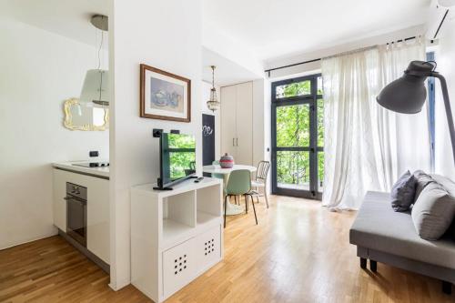 Homeby, Stylish Apartment with balcony