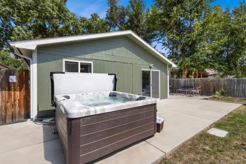 Downtown Windsor Home with Hot Tub and Pool Table in Windsor (CO) Downtown Windsor Home with Hot Tub and Pool Table in Windsor (CO)