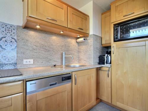 Appartement 2 pièces au pied des pistes, balcon, cuisine équipée - FR-1-455-259 (Appartement 2 pieces au pied des pistes, balcon, cuisine equipee - FR-1-455-259) in לה פלגנה Appartement 2 pièces au pied des pistes, balcon, cuisine équipée - FR-1-455-259 (Appartement 2 pieces au pied des pistes, balcon, cuisine equipee - FR-1-455-259) in לה פלגנה
