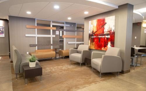 Lobby, Coast Calgary Downtown Hotel & Suites by APA in Calgary (AB) Lobby, Coast Calgary Downtown Hotel & Suites by APA in Calgary (AB)