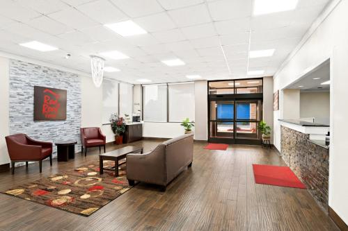 Lobby, Red Roof Inn & Conference Center McKinney in Mckinney Lobby, Red Roof Inn & Conference Center McKinney in Mckinney