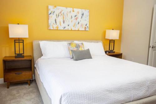 Modern Townhouse Heated Pool Disney Orlando 1502R