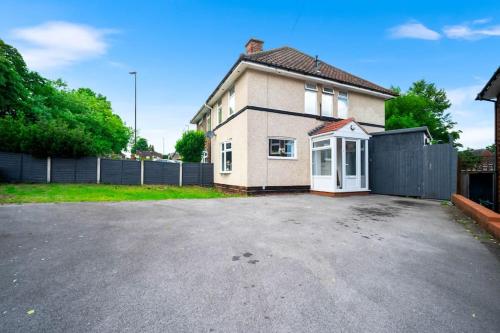 Witton Lodge 3 Bedroom House - Long Stay Offers in Perry Common Witton Lodge 3 Bedroom House - Long Stay Offers in Perry Common